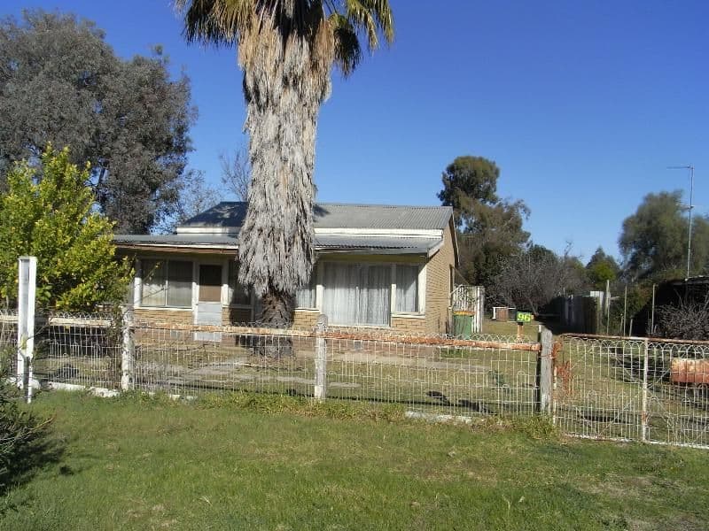 96 Pell Street, HOWLONG NSW 2643, Howlong - Thumbnail 2