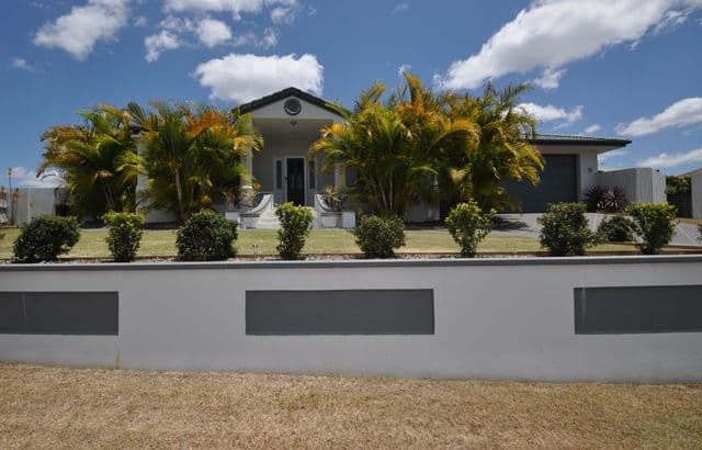 38 Willow Grove Road, SOUTHSIDE QLD 4570, Southside - Image 1