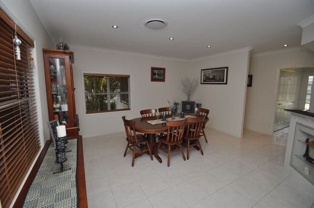 38 Willow Grove Road, SOUTHSIDE QLD 4570, Southside - Thumbnail 6