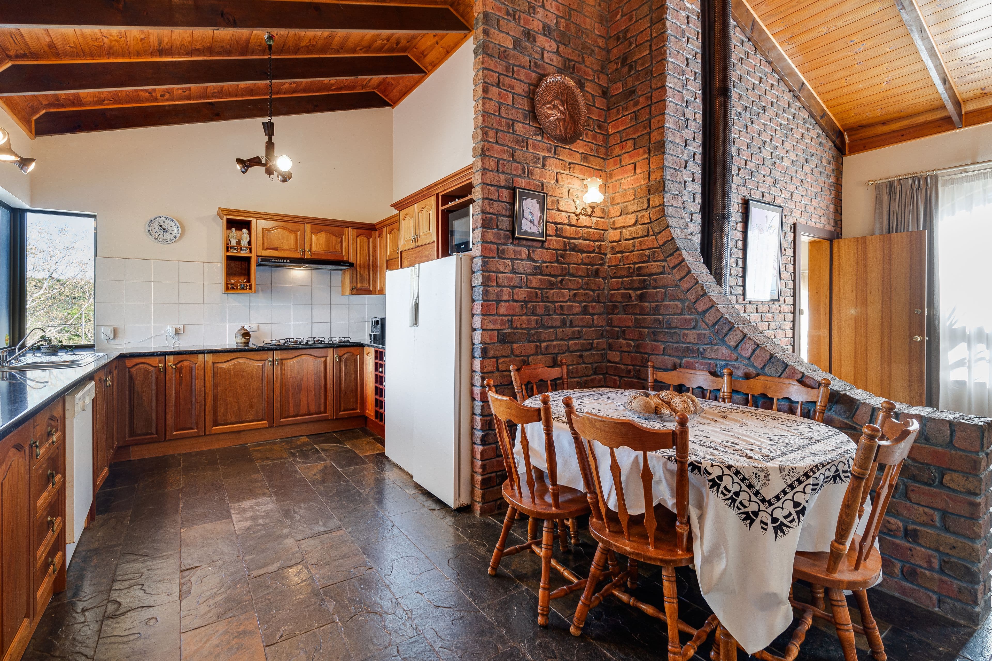 2 Irvine Court, Wynn Vale SA 5127, Wynn Vale - Thumbnail 3