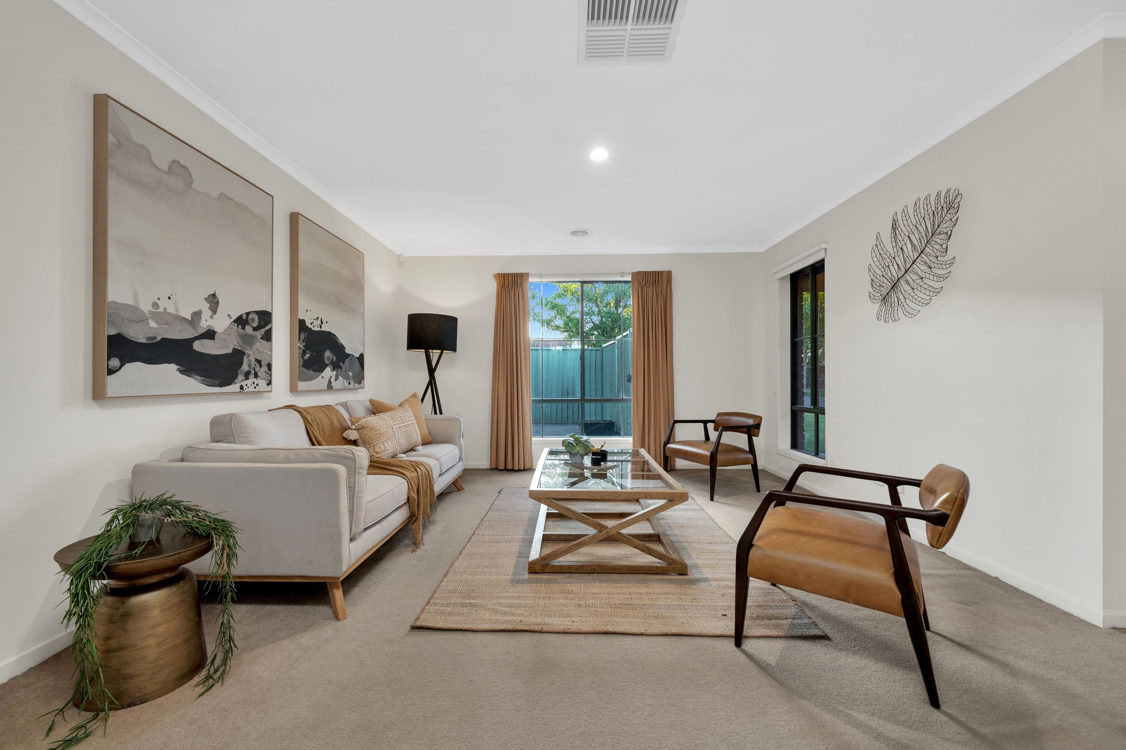 17 Oak Post Place, Cranbourne East VIC 3977, Cranbourne East - Thumbnail 3