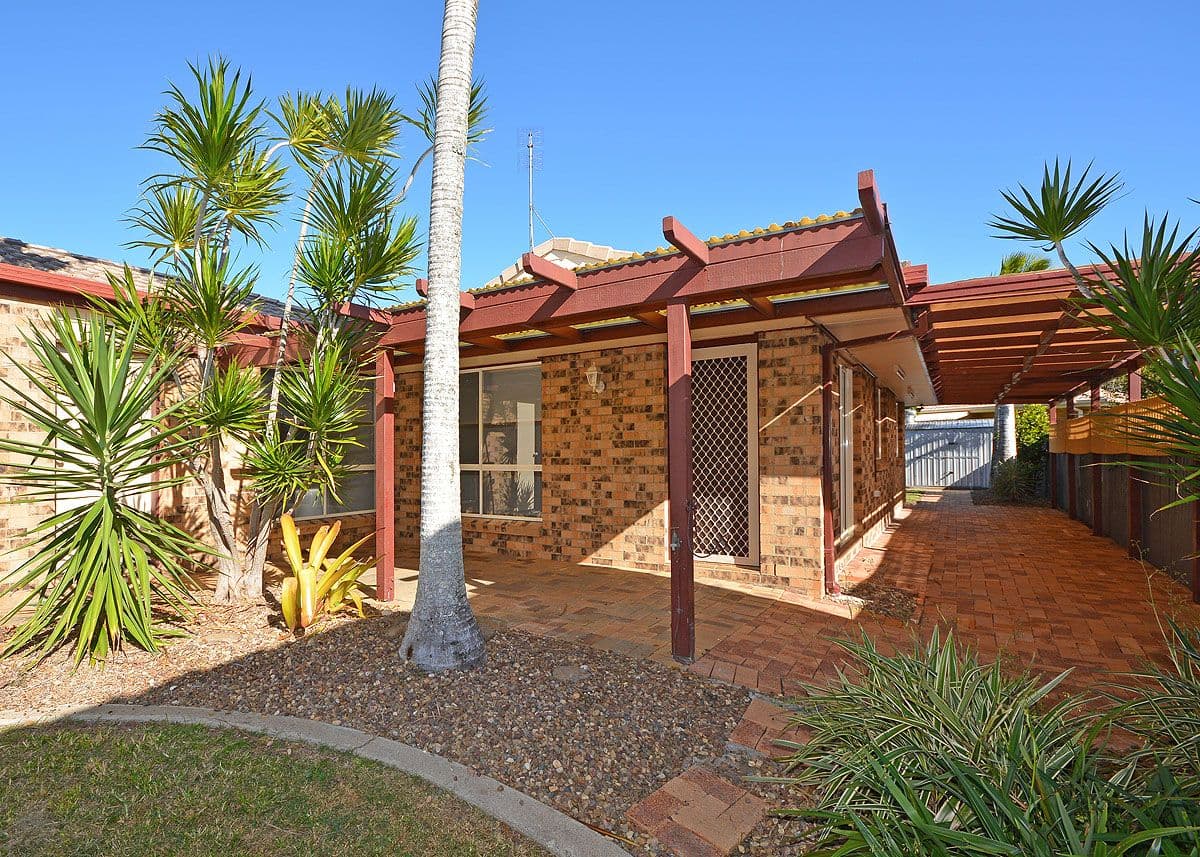 111 Bideford Street, Torquay QLD 4655, Torquay - Thumbnail 2