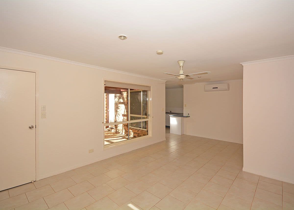 111 Bideford Street, Torquay QLD 4655, Torquay - Thumbnail 3