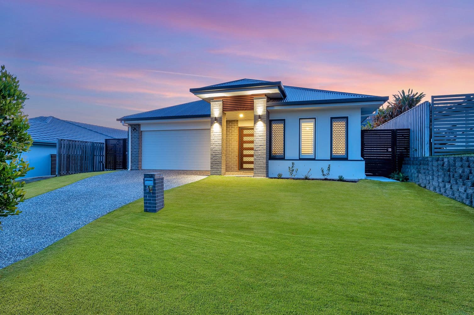 42 Angahook Crescent, Upper Coomera QLD 4209, Upper Coomera - Thumbnail 2