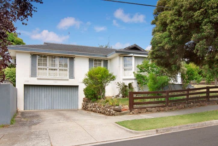 77 Wilsons Road, DONCASTER VIC 3108, Doncaster - Image 1