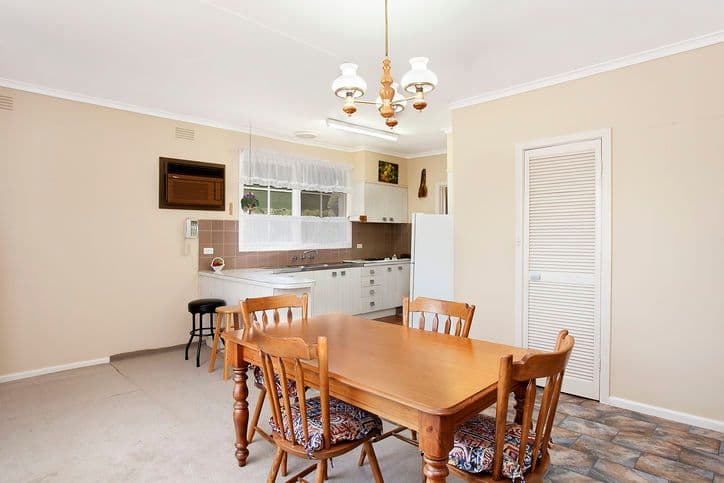 77 Wilsons Road, DONCASTER VIC 3108, Doncaster - Thumbnail 4