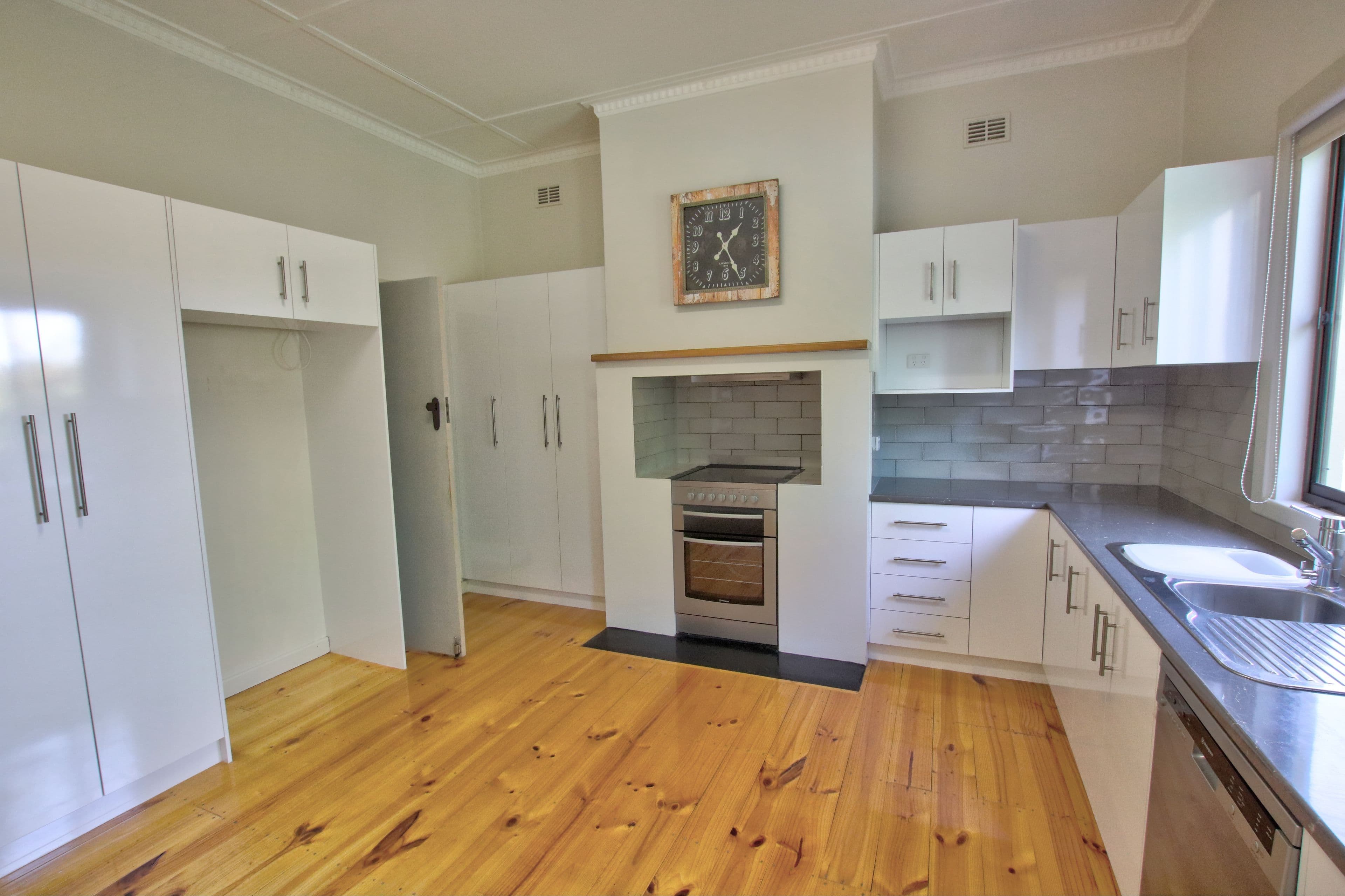 9 Fifth Street, Loxton SA 5333, Loxton - Thumbnail 3
