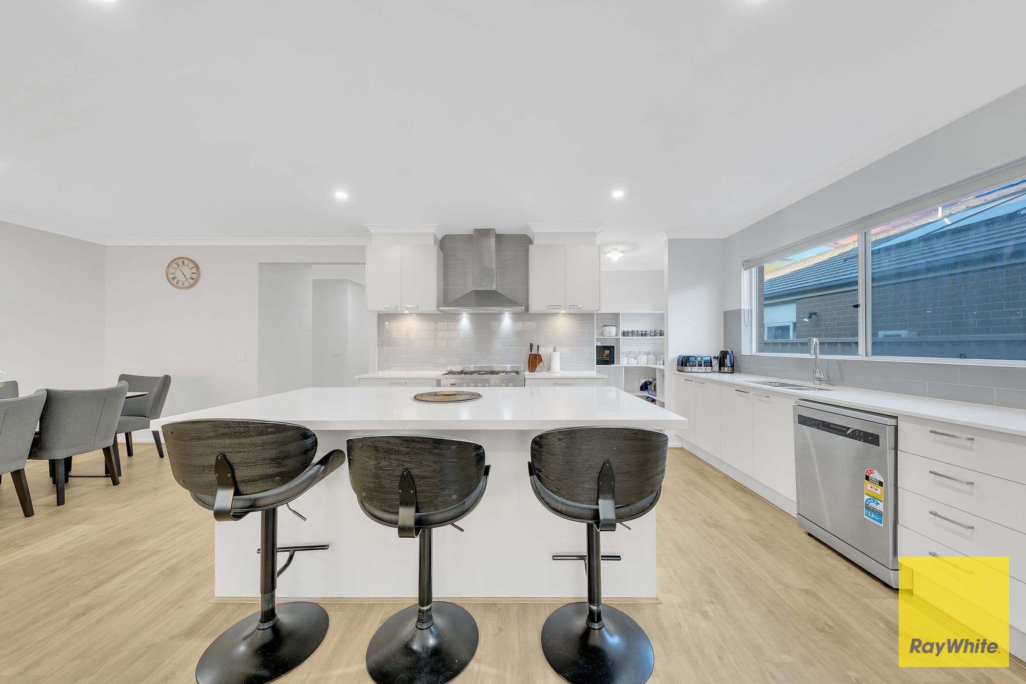37 Bishopsgate Avenue, Tarneit VIC 3029, Tarneit - Thumbnail 7