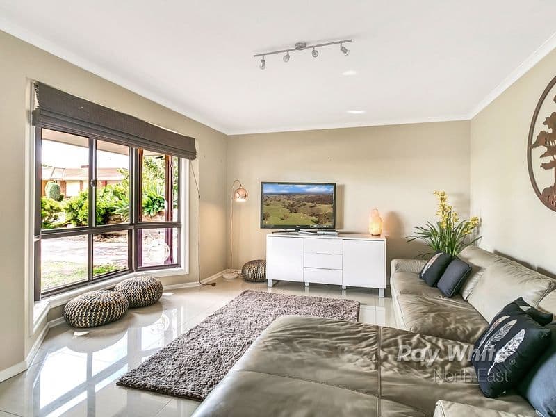 9 Priory Road, Gulfview Heights SA 5096, Gulfview Heights - Thumbnail 4