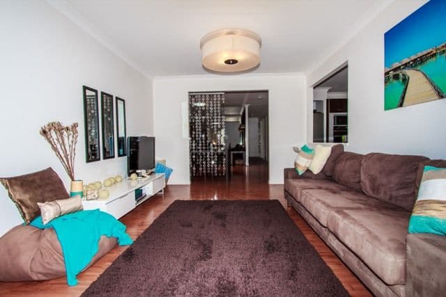 4 Heeb Street, BUNDALL QLD 4217, Bundall - Thumbnail 2