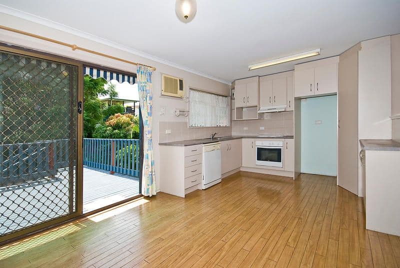 10 Henty Street, WOODRIDGE QLD 4114, Woodridge - Thumbnail 2