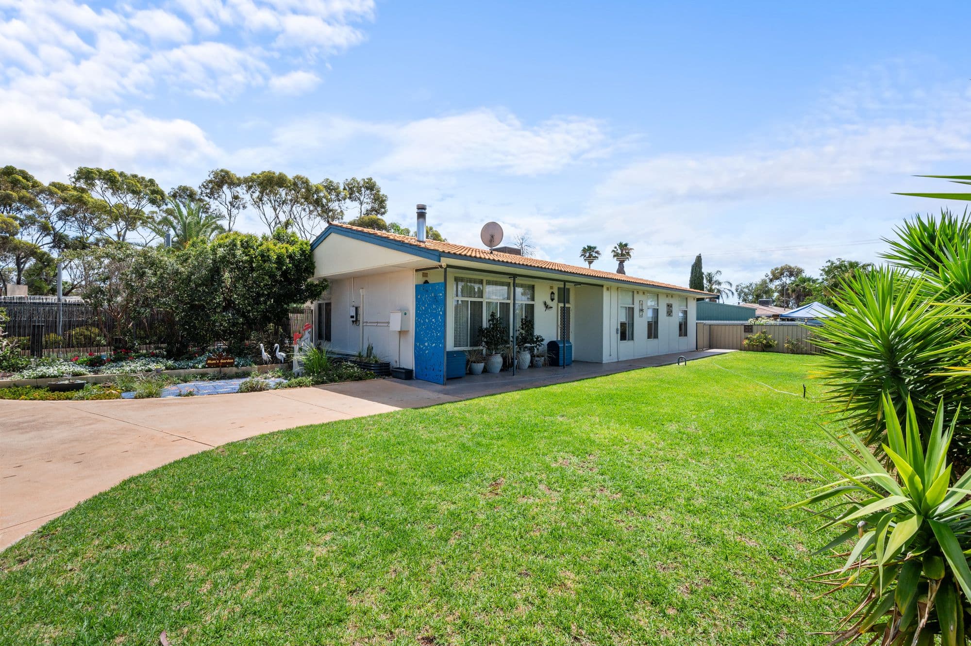 8 Oleosa Court, Kambalda West WA 6442, Kambalda West - Thumbnail 2