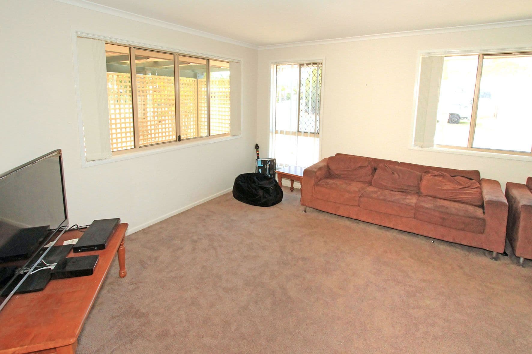 1 Rowe Crescent, TARANGANBA QLD 4703, Taranganba - Thumbnail 3