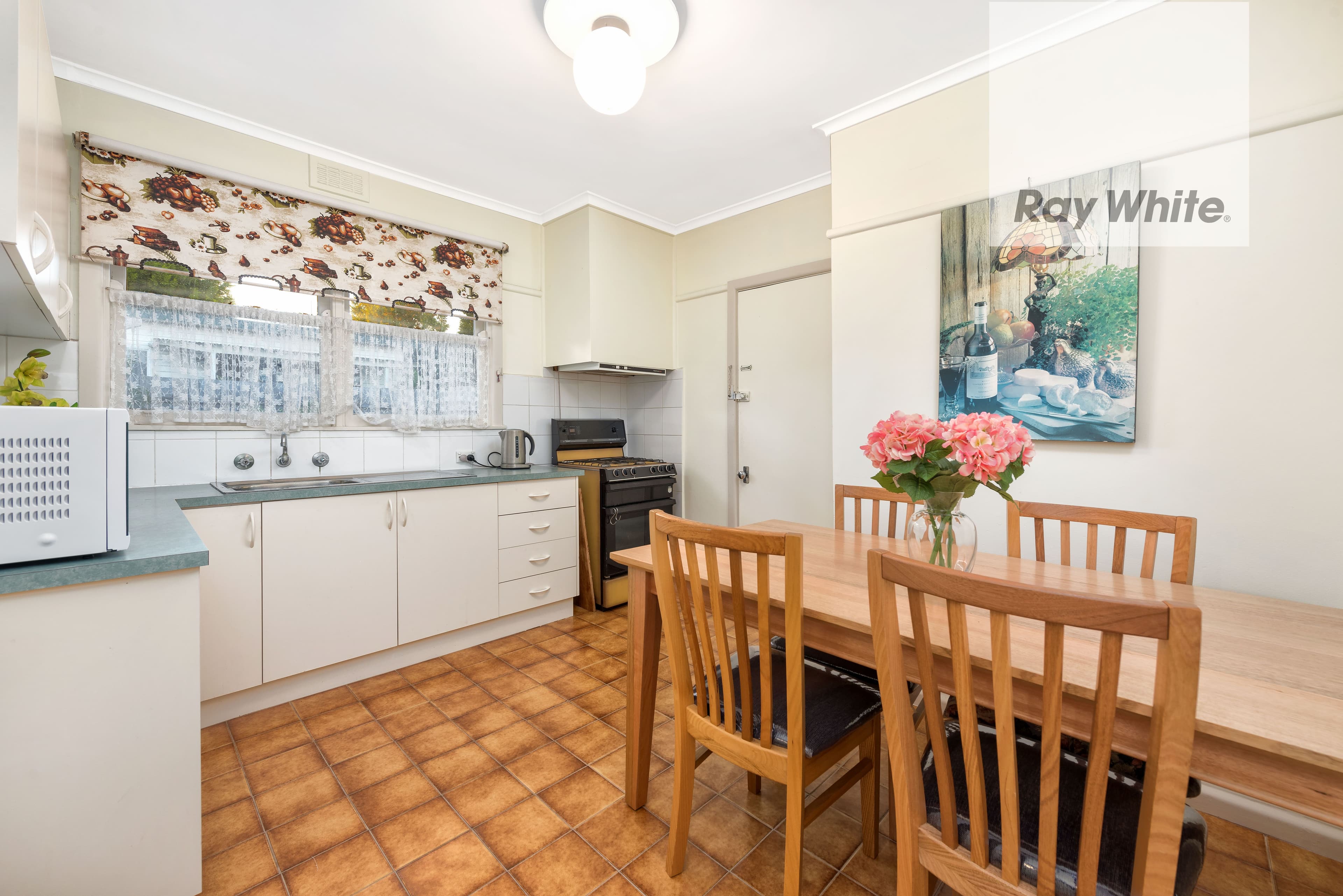 9 Evans Street, Reservoir VIC 3073, Reservoir - Thumbnail 3
