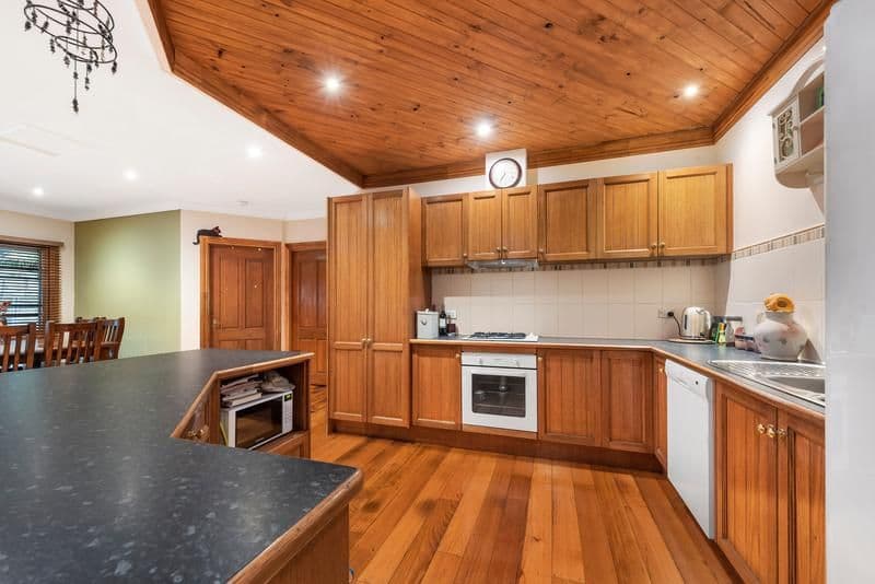 14 Fern Street, The Basin VIC 3154, The Basin - Thumbnail 3