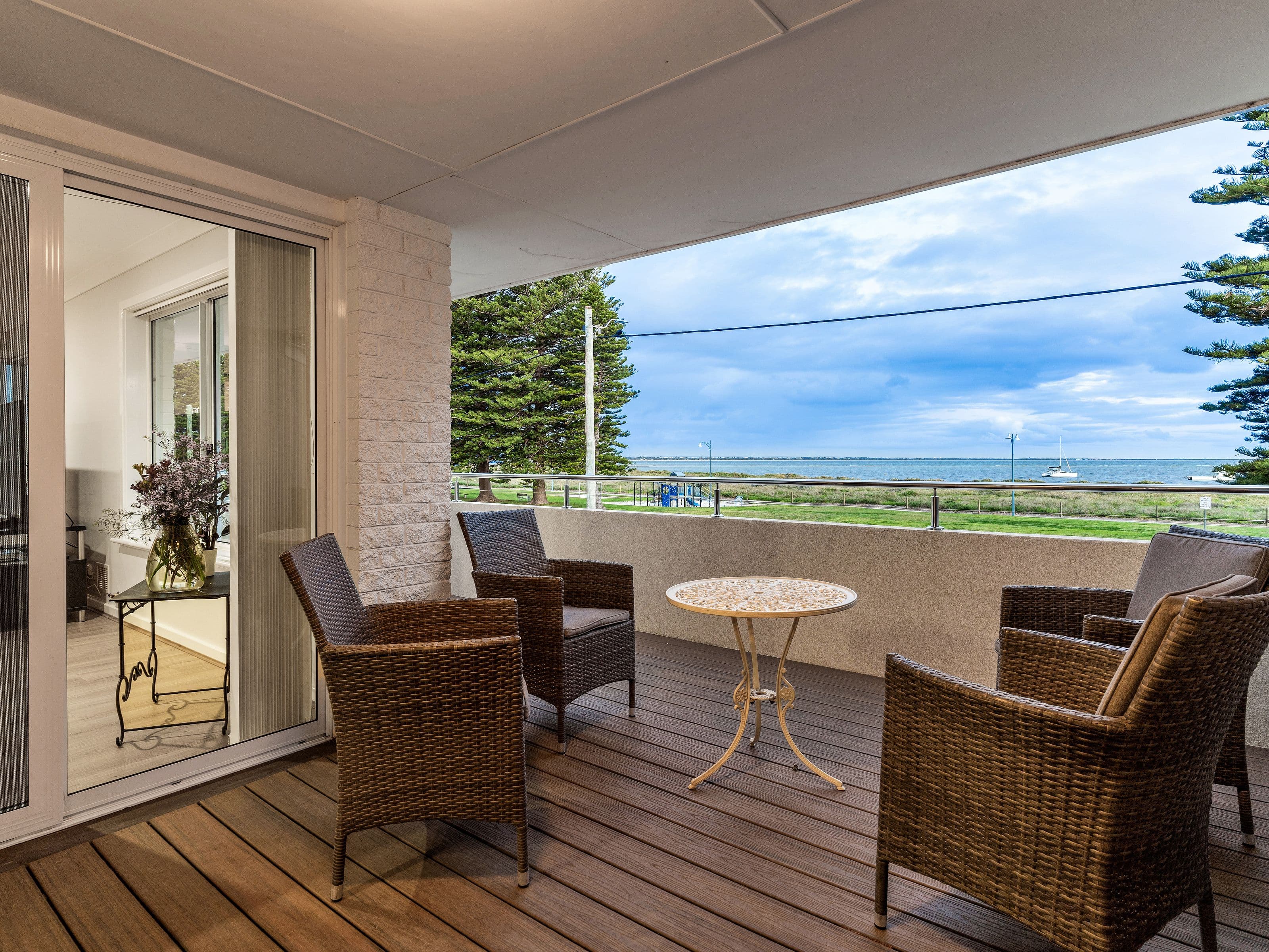 204b Arcadia Drive, Shoalwater WA 6169, Shoalwater - Thumbnail 2