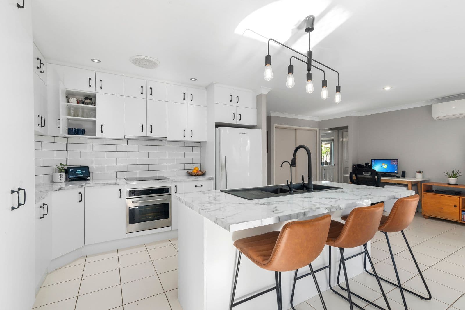91 Casuarina Drive, Elanora QLD 4221, Elanora - Image 1