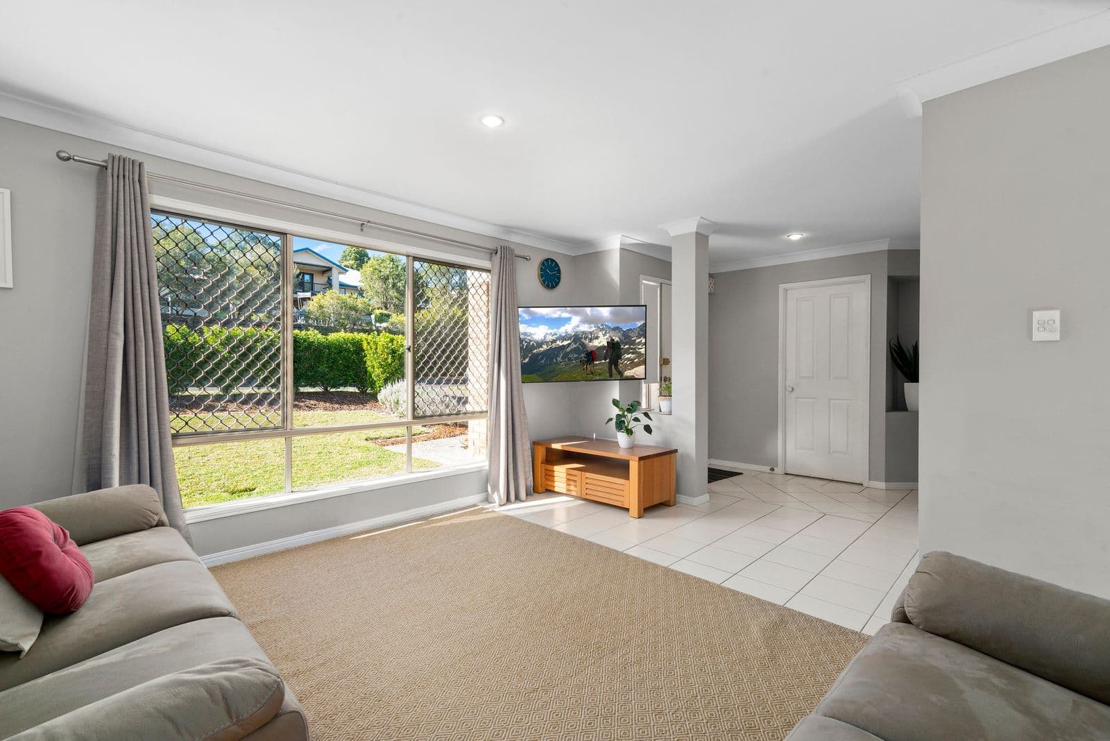 91 Casuarina Drive, Elanora QLD 4221, Elanora - Thumbnail 2
