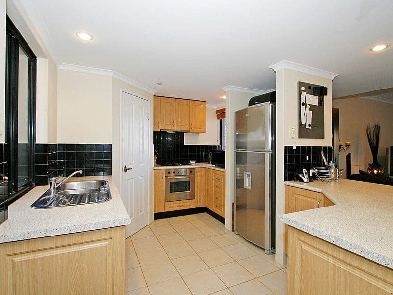 12b Andrew Street, SCARBOROUGH WA 6019, Scarborough - Thumbnail 5
