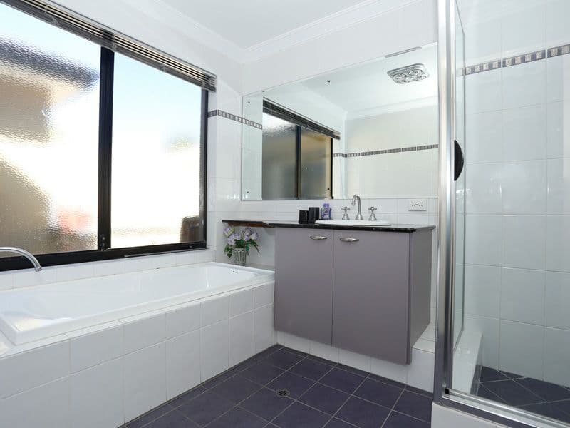 89 Monaghan Circle, DARCH WA 6065, Darch - Thumbnail 7