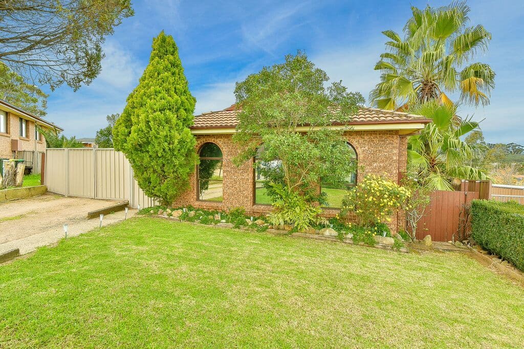 10 Caliban Place, Rosemeadow NSW 2560, Rosemeadow - Image 1