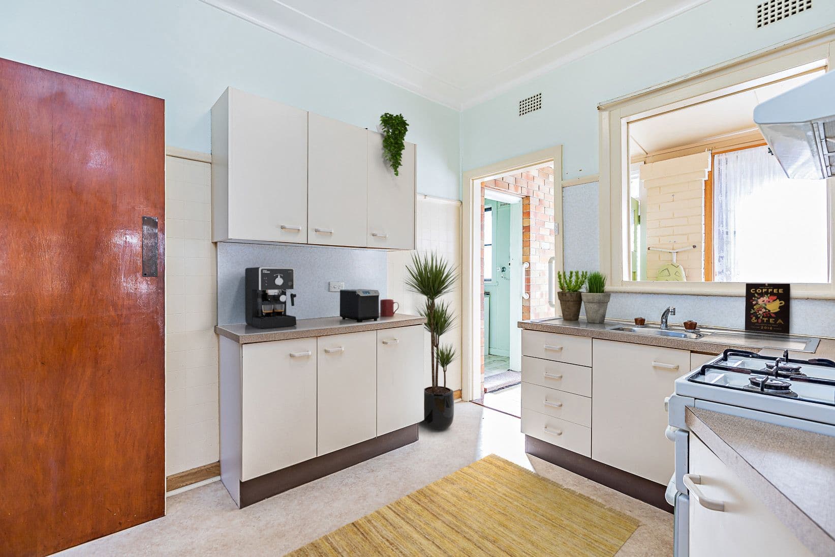 14 Fifth Street, North Lambton - Thumbnail 4
