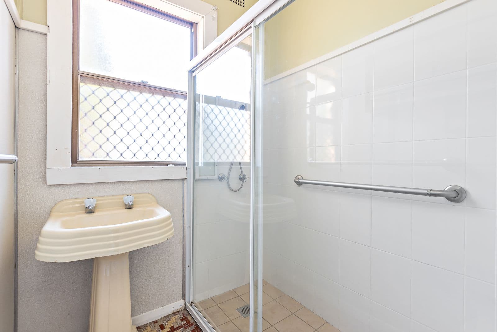 14 Fifth Street, North Lambton - Thumbnail 6