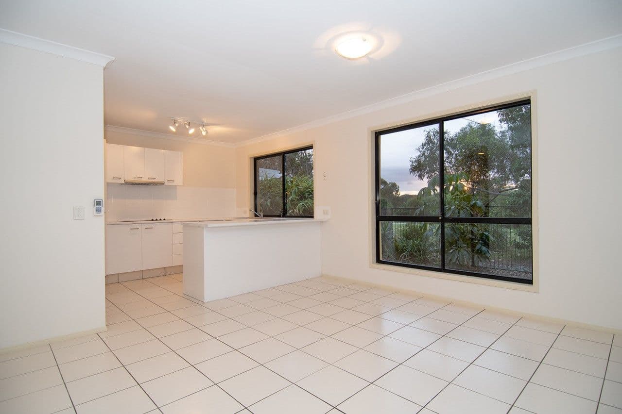 40 Christina Ryan Way, Arundel QLD 4214, Arundel - Thumbnail 5