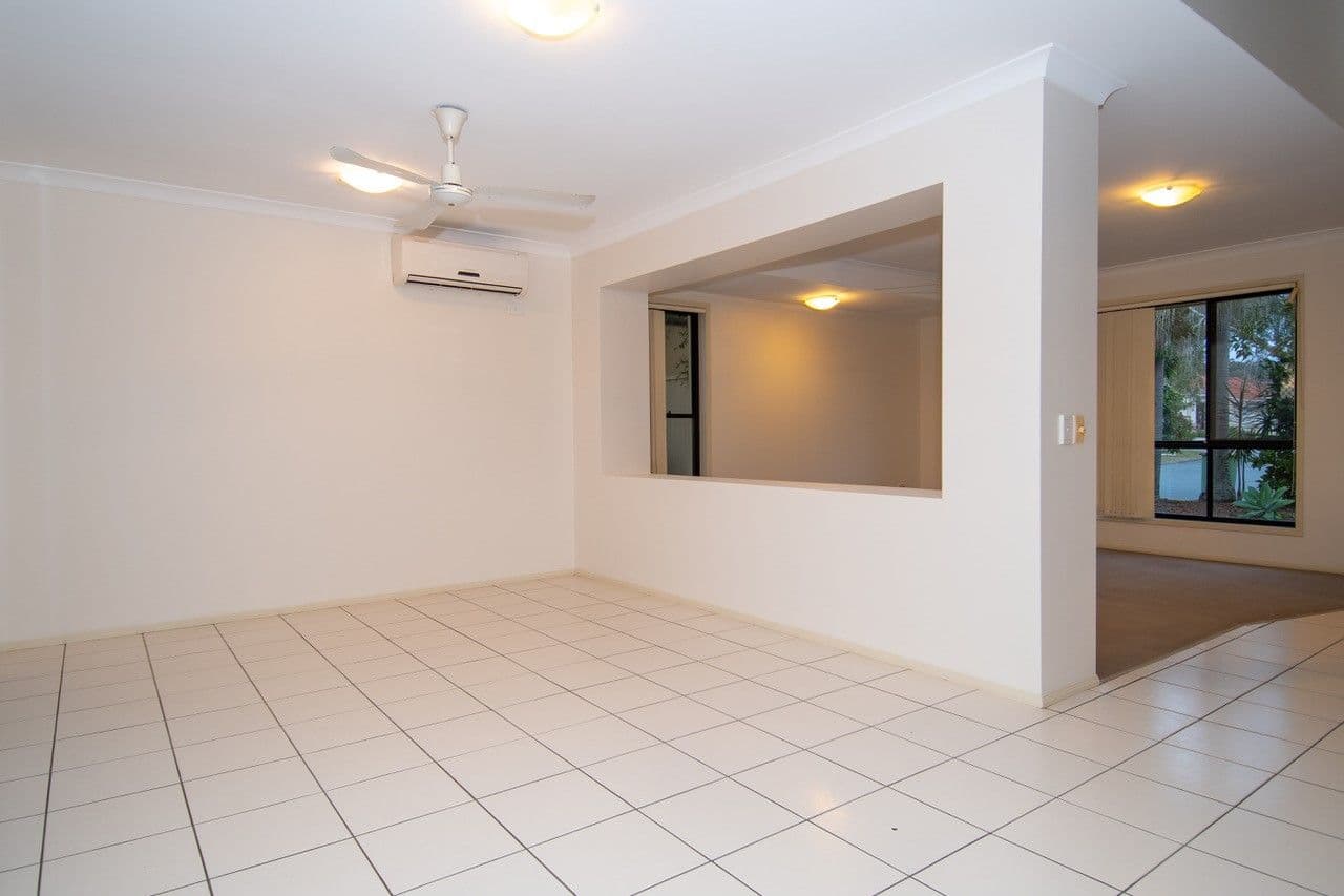 40 Christina Ryan Way, Arundel QLD 4214, Arundel - Thumbnail 8