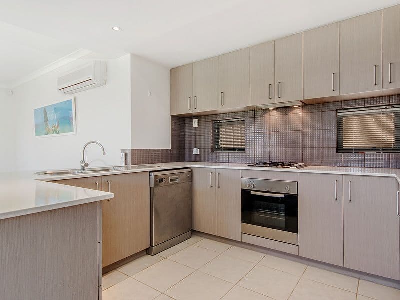 17 Maverick Promenade, Shoalwater WA 6169, Shoalwater - Thumbnail 3