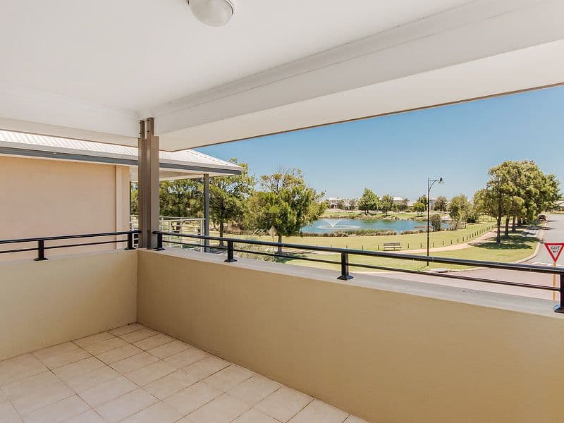 17 Maverick Promenade, Shoalwater WA 6169, Shoalwater - Thumbnail 4