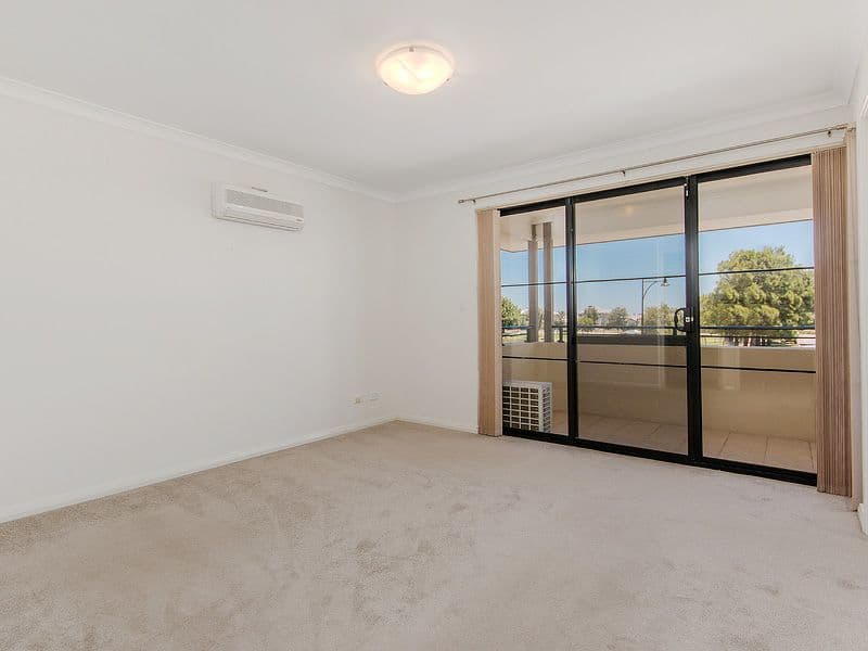 17 Maverick Promenade, Shoalwater WA 6169, Shoalwater - Thumbnail 7
