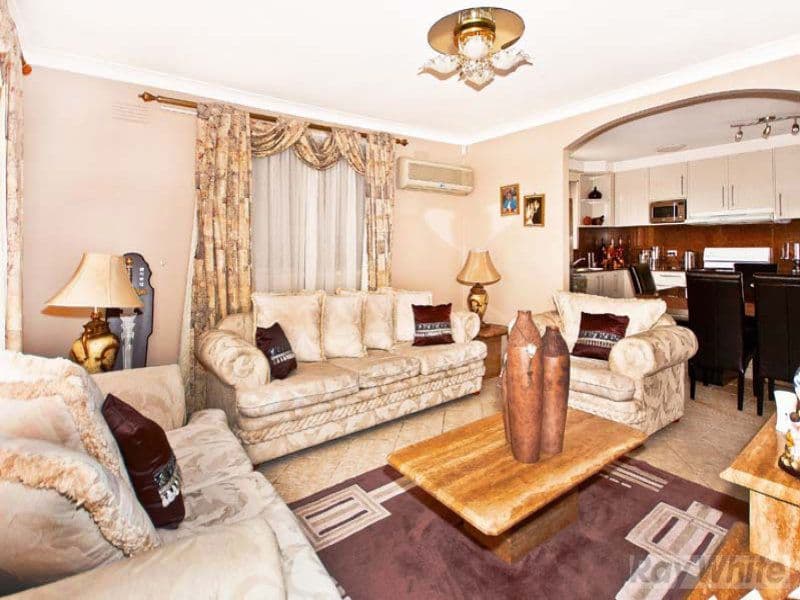 26 Baudin Crescent, FAIRFIELD WEST NSW 2165, Fairfield West - Thumbnail 3