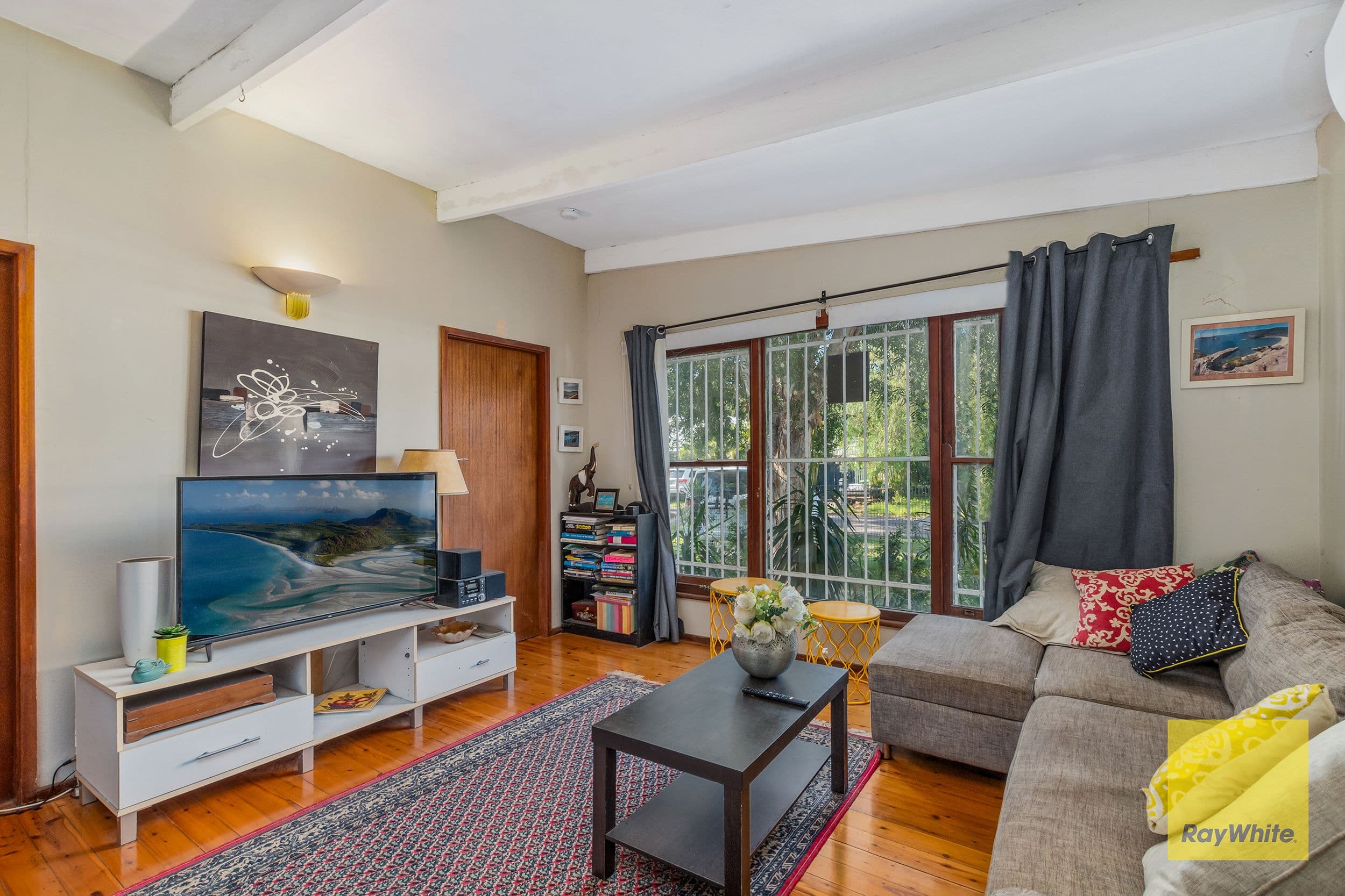 10 Korina Avenue, Umina Beach NSW 2257, Umina Beach - Thumbnail 2