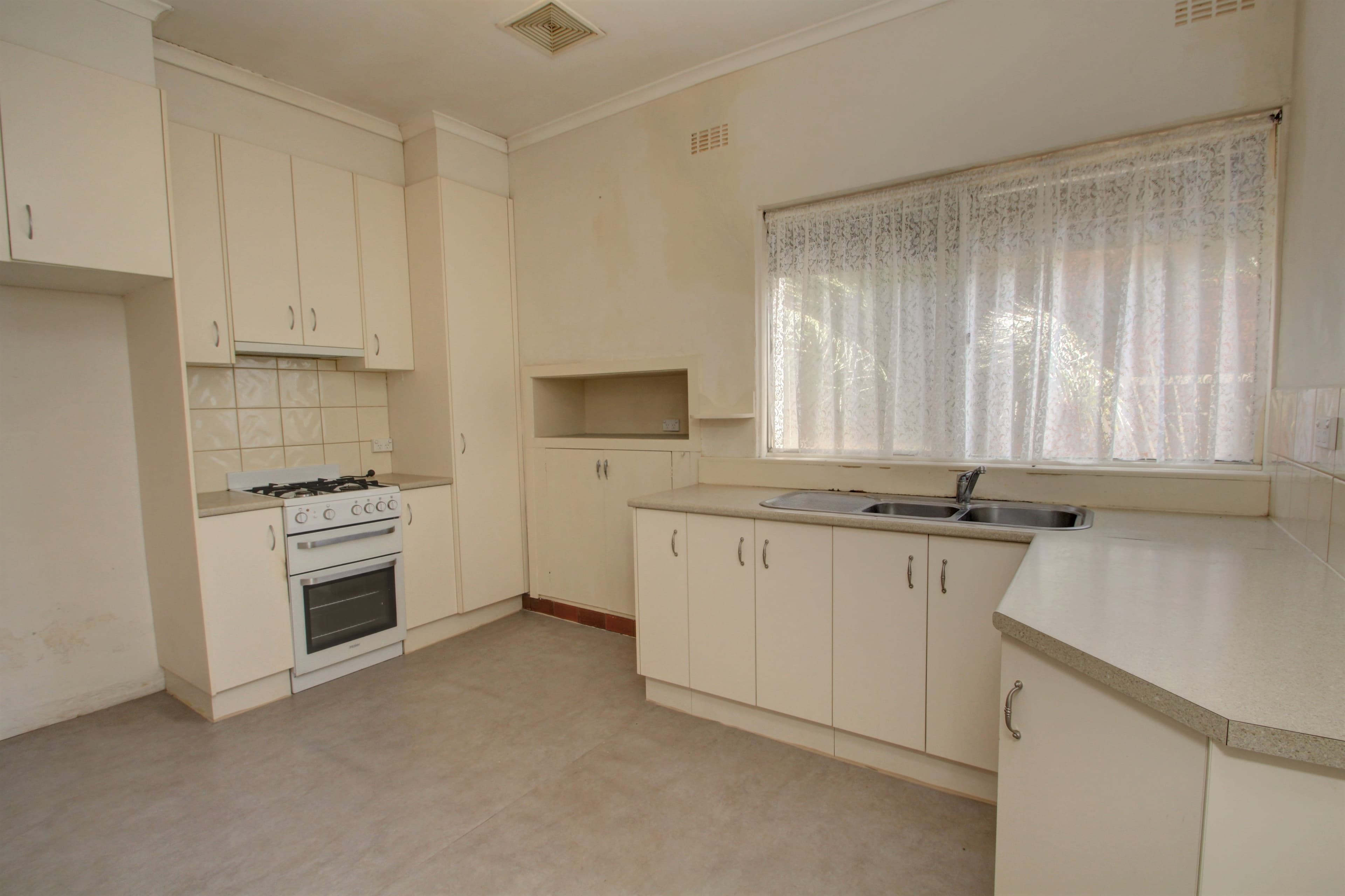 8 Mookarii Street, Cobram VIC 3644, Cobram - Thumbnail 3