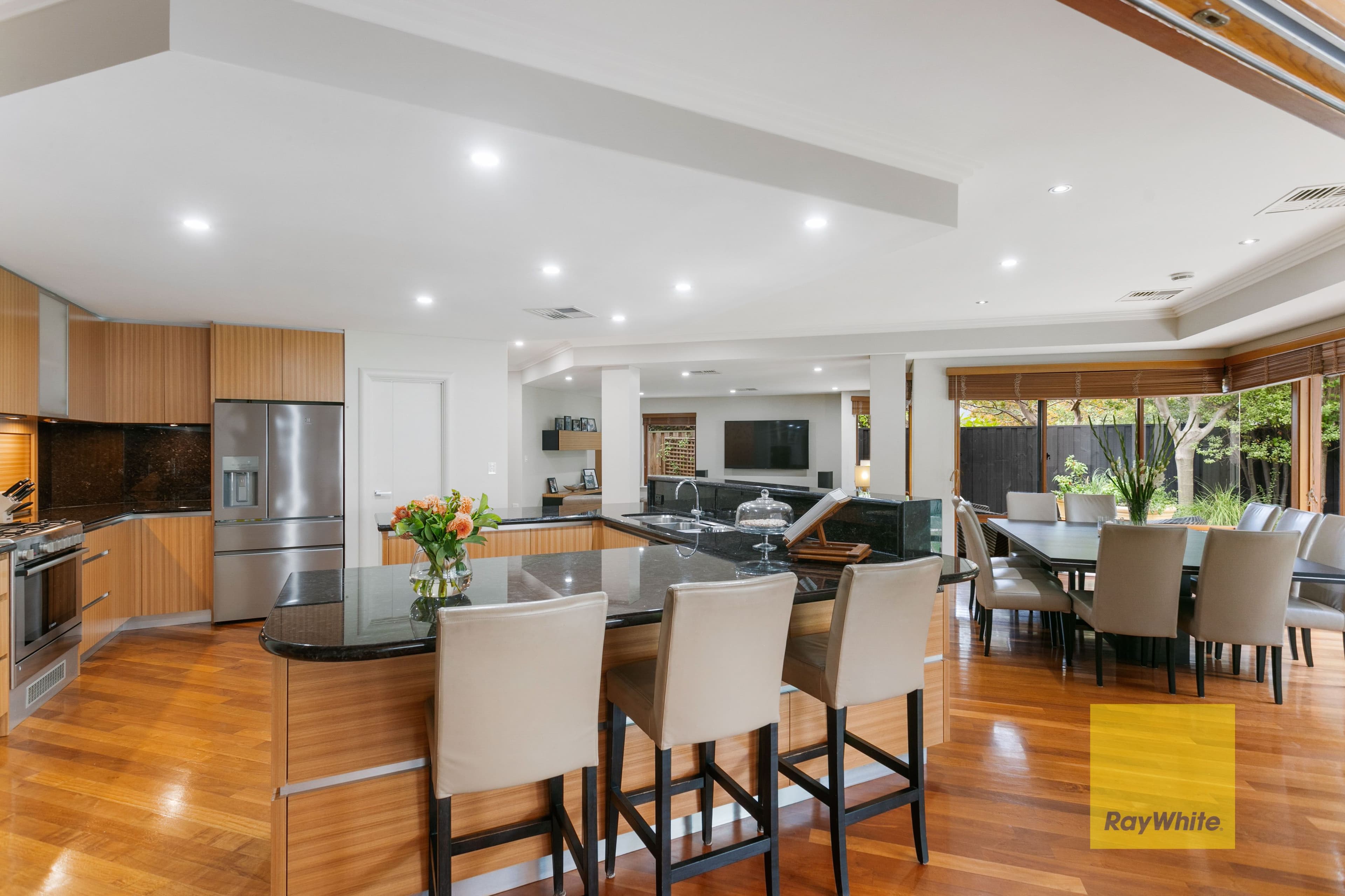 18 Barnsley Road, Mount Claremont WA 6010, Mount Claremont - Thumbnail 4