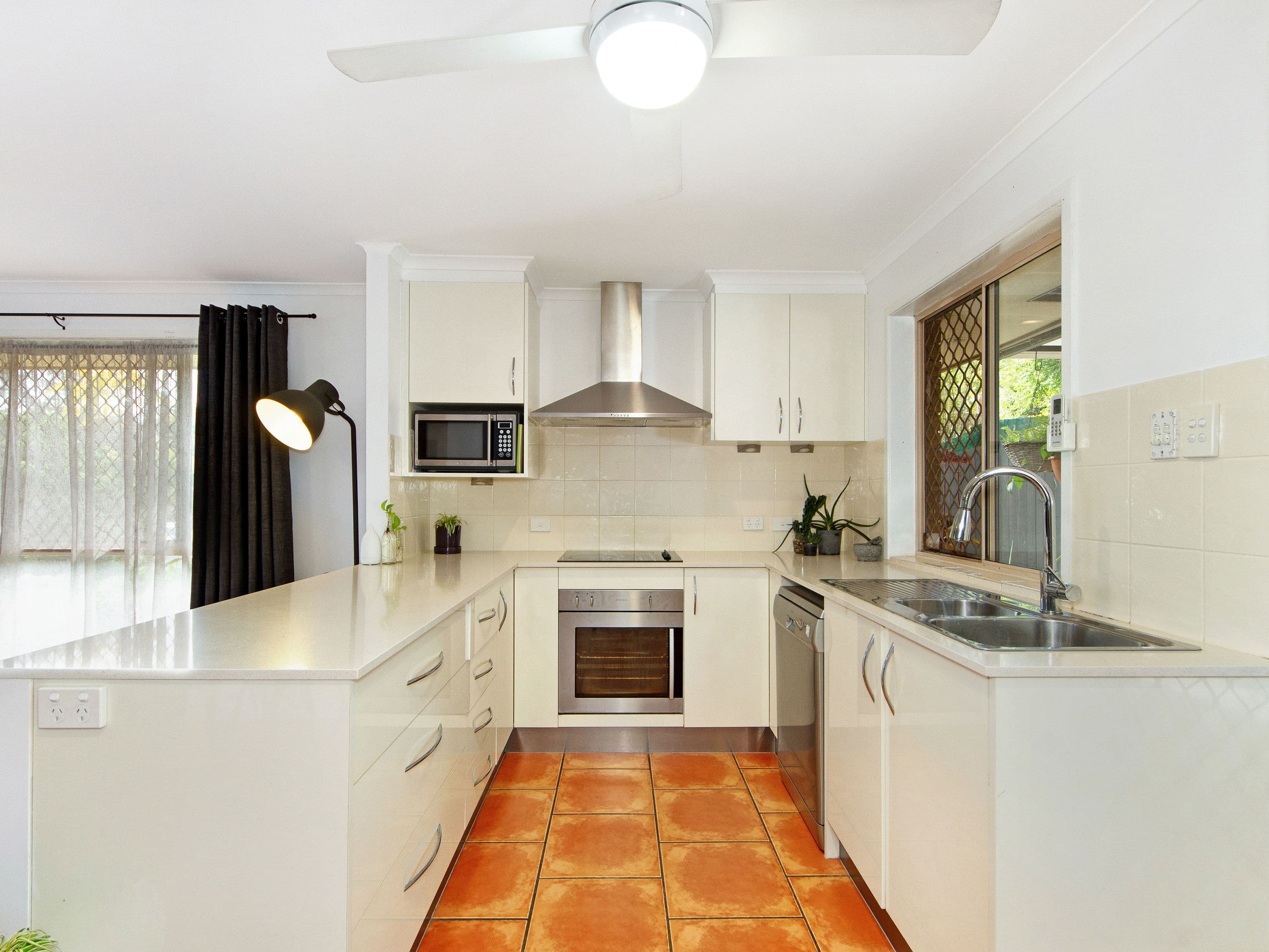 5 Medellin Place, Nerang QLD 4211, Nerang - Thumbnail 4
