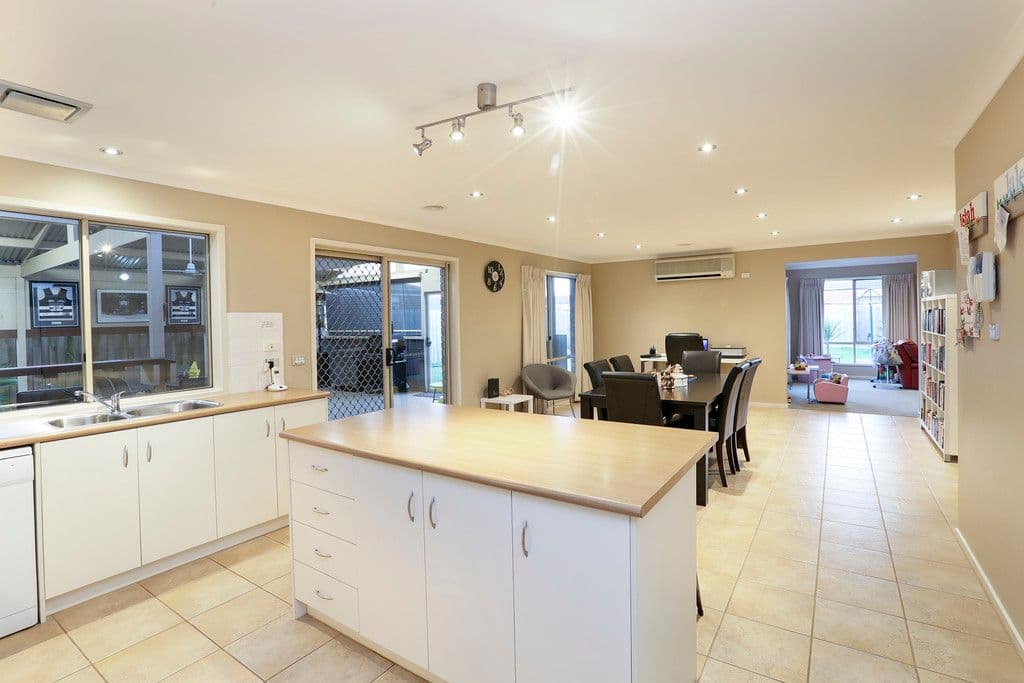 10 Achillea Close, Corio VIC 3214, Corio - Thumbnail 4