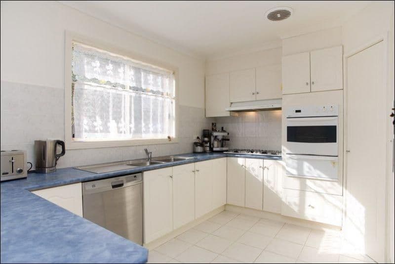18 Oldfield Place, EPPING VIC 3076, Epping - Thumbnail 2