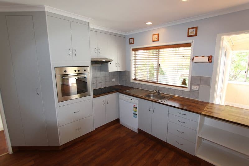 26 Parry Street, Charleville QLD 4470, Charleville - Thumbnail 2