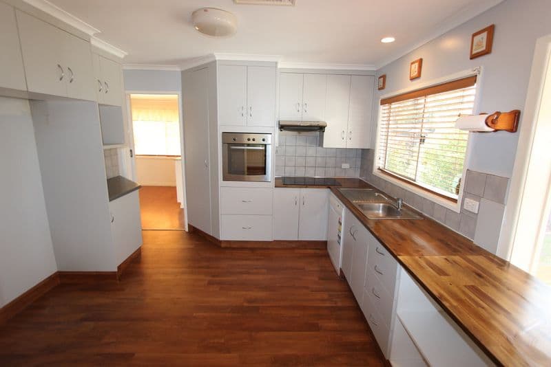 26 Parry Street, Charleville QLD 4470, Charleville - Thumbnail 3