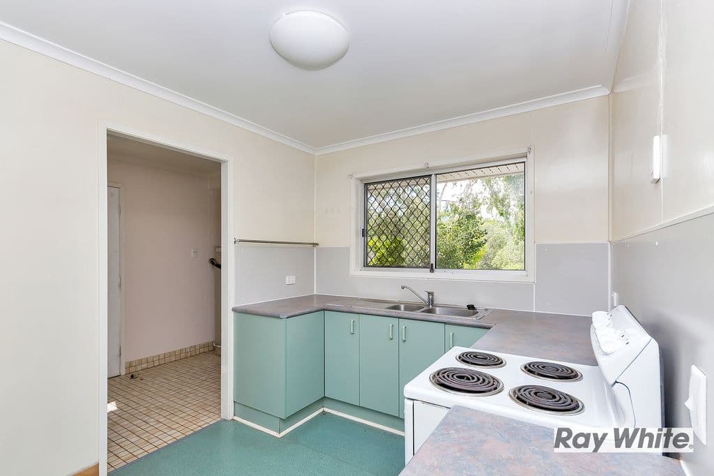11 Gemstone Crescent, Acacia Ridge QLD 4110, Acacia Ridge - Thumbnail 3