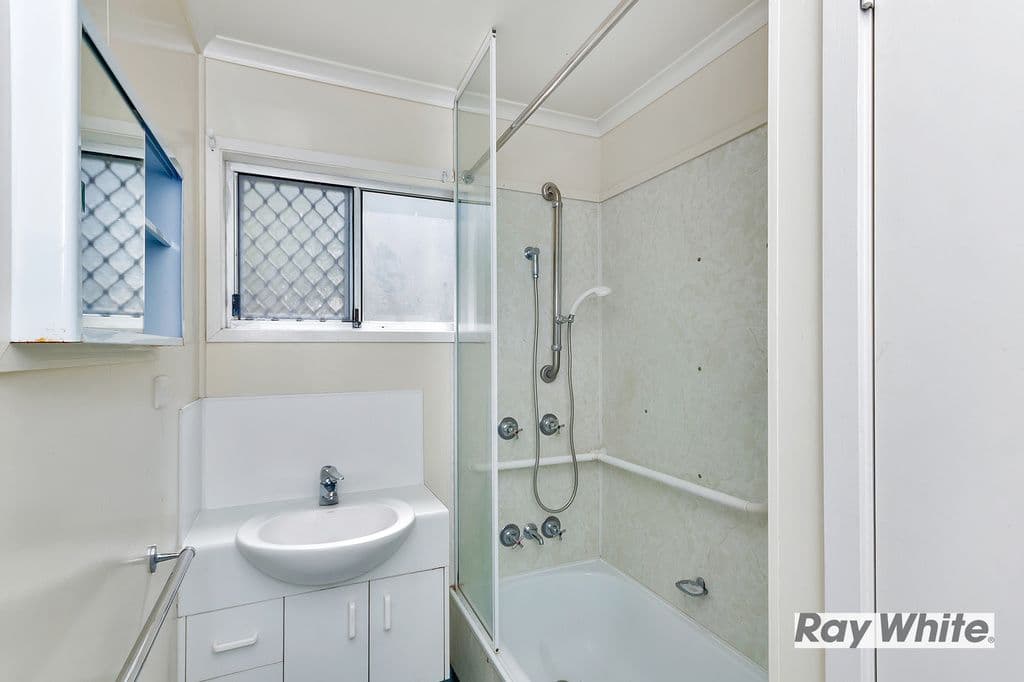 11 Gemstone Crescent, Acacia Ridge QLD 4110, Acacia Ridge - Thumbnail 5