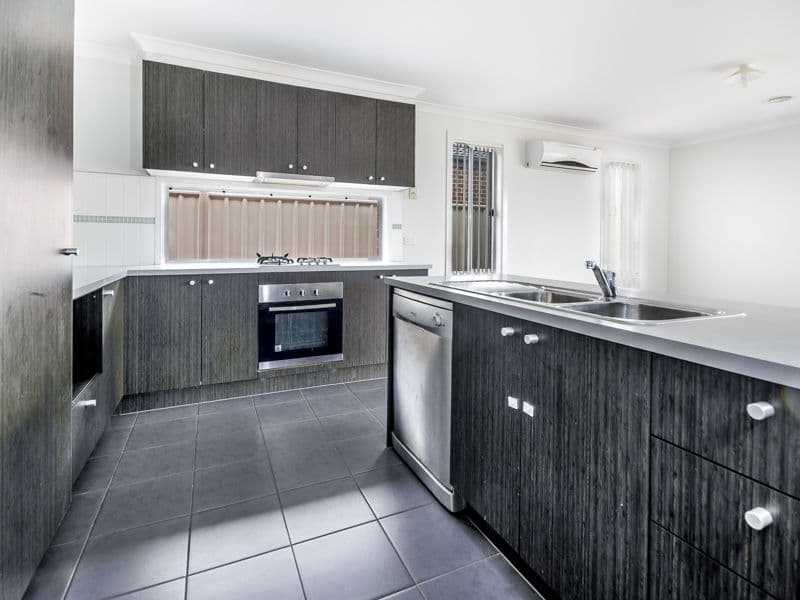 274 Clarkes Road, Brookfield VIC 3338, Brookfield - Thumbnail 2