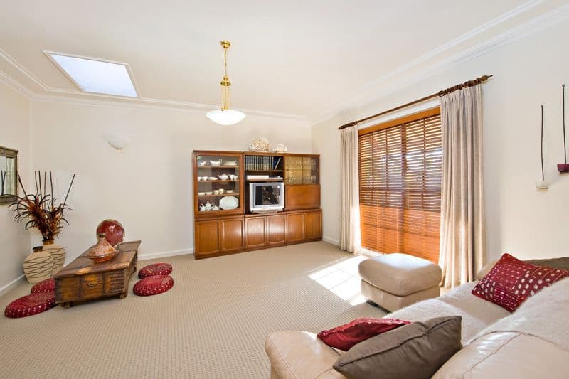 42 Castelnau Street, CARINGBAH NSW 2229, Caringbah South - Thumbnail 2