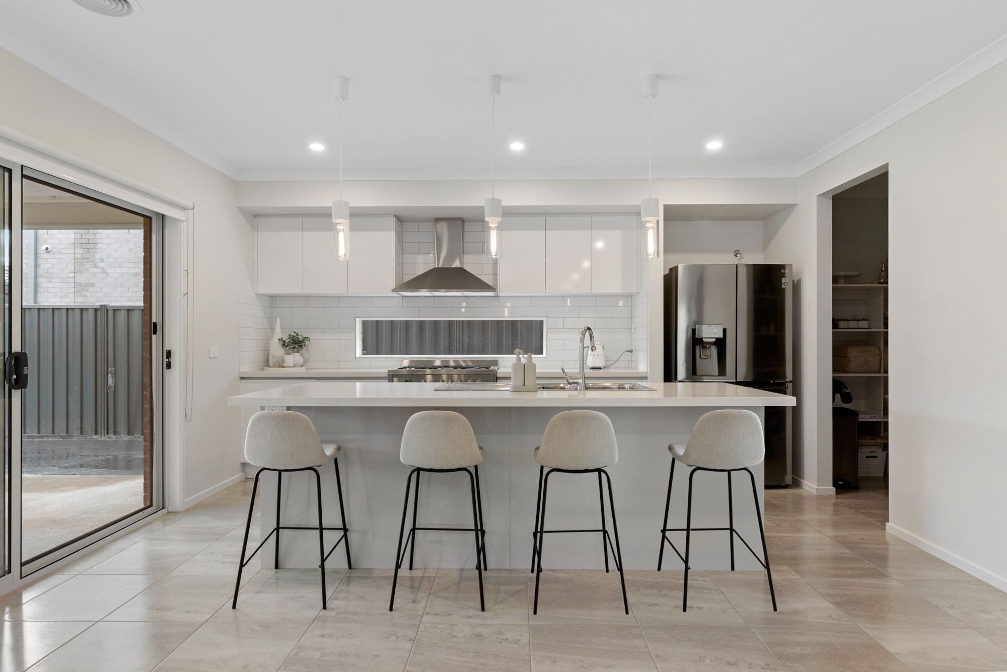 13 Medallion Boulevard, Tarneit VIC 3029, Tarneit - Thumbnail 2