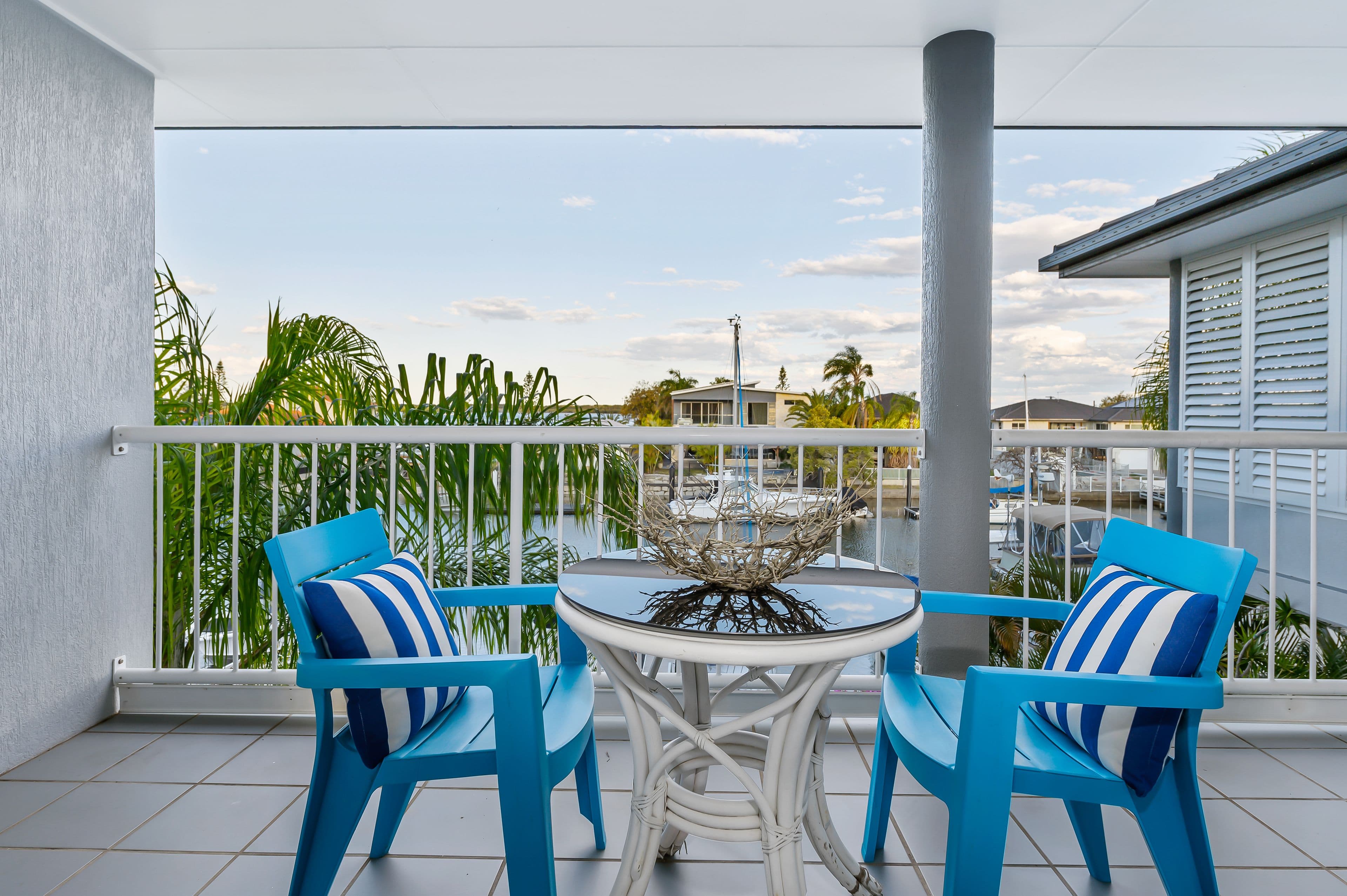17-19 Canal Avenue, Runaway Bay QLD 4216, Runaway Bay - Thumbnail 3