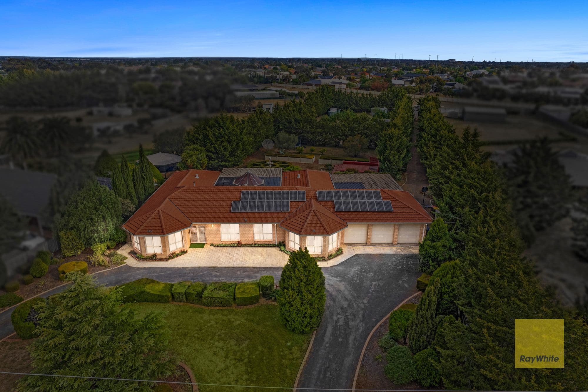 14 Kingston Boulevard, Hoppers Crossing VIC 3029, Hoppers Crossing - Thumbnail 3