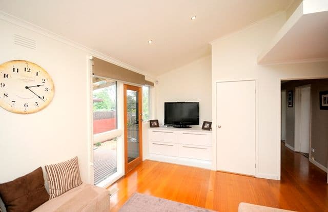 2 Daventry Avenue, GROVEDALE VIC 3216, Grovedale - Thumbnail 6
