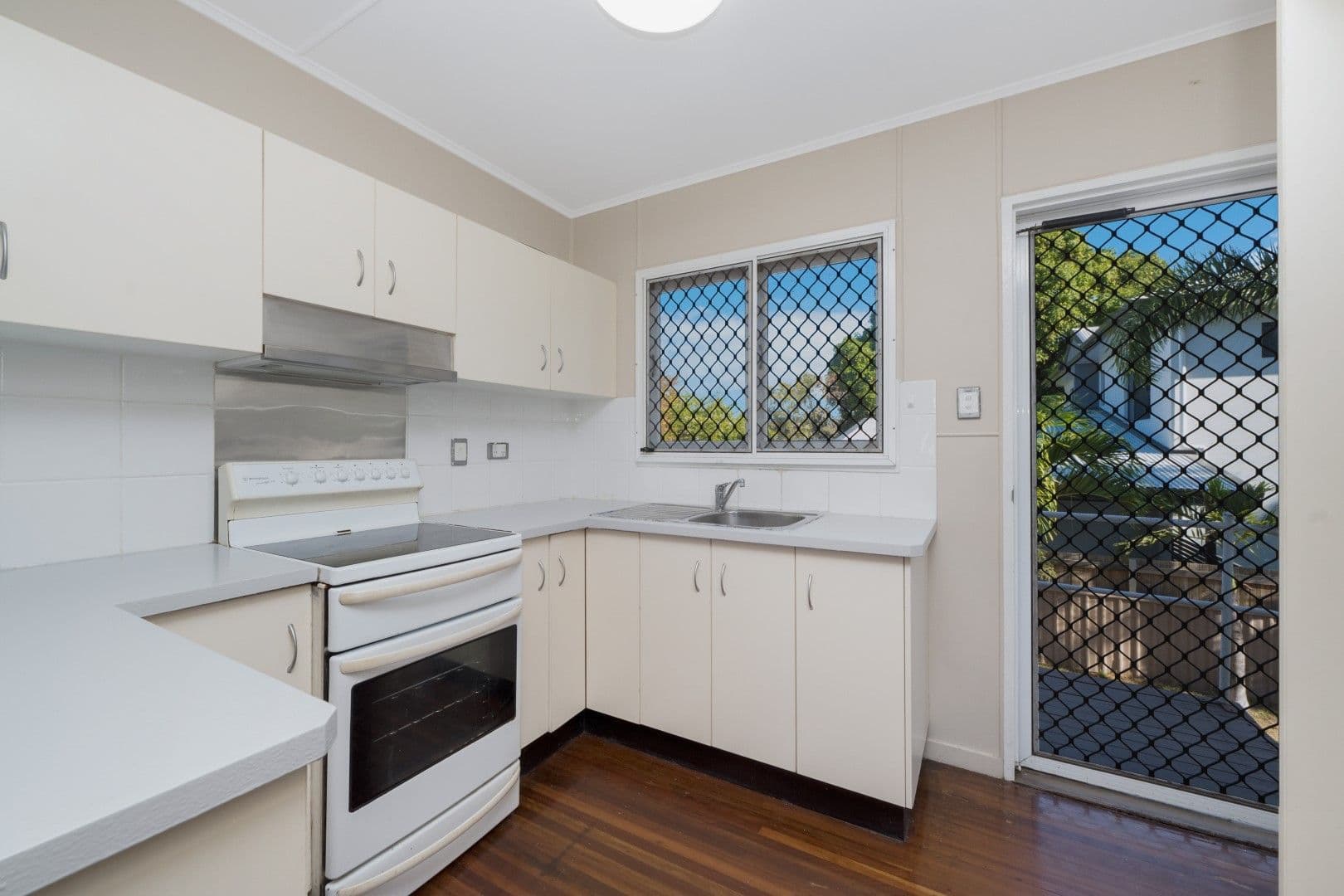 29 Odonnell Street, Oonoonba QLD 4811, Oonoonba - Thumbnail 4